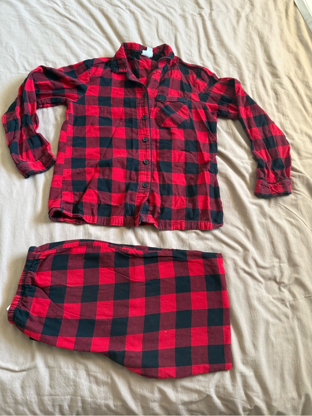 Pajama Set - Picture 3 of 4